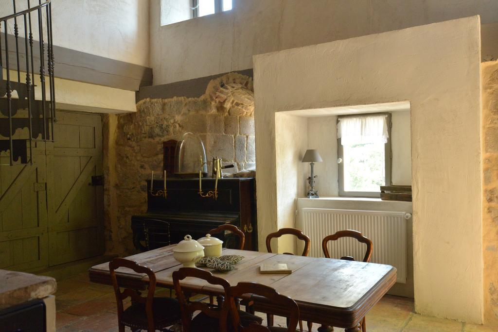 La Maison De Marthe Malleval الغرفة الصورة